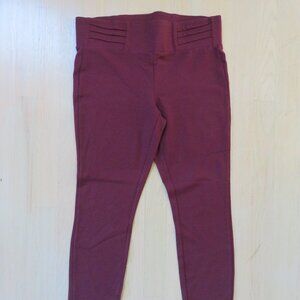Dictionary Maroon Classic Pants size Medium